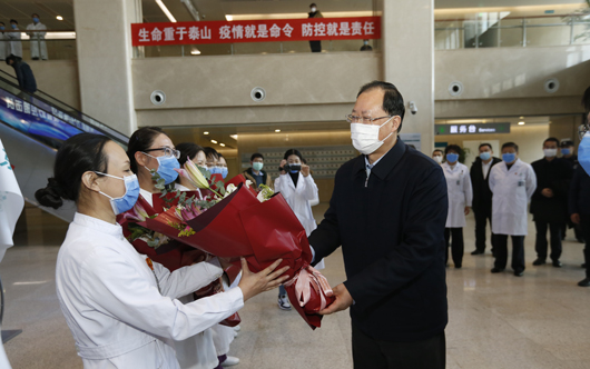 毛偉明董事長到北京電力醫(yī)院、白廣路辦公區(qū)檢查疫情防控工作并開展調(diào)研