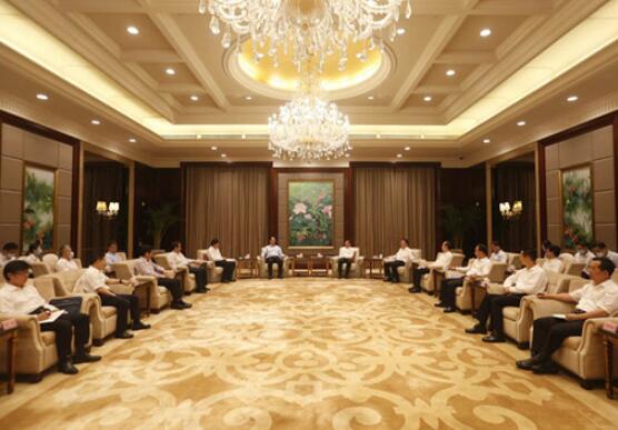 國(guó)家電網(wǎng)董事長(zhǎng)毛偉明與福建省委書記于偉國(guó)、省長(zhǎng)唐登杰會(huì)談