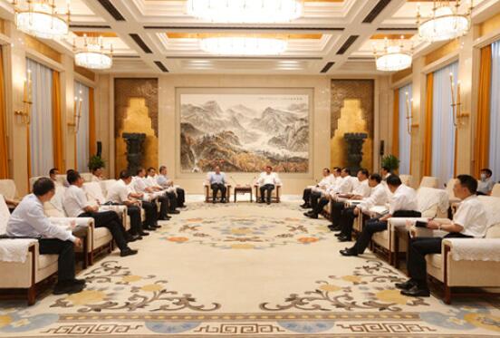 湖北省委書(shū)記應(yīng)勇、省長(zhǎng)王曉東會(huì)見(jiàn)國(guó)家電網(wǎng)董事長(zhǎng)、黨組書(shū)記毛偉明