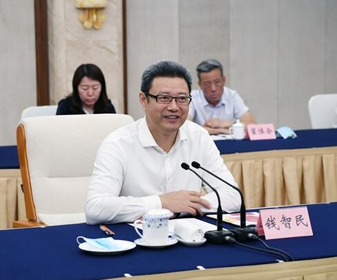 國家電投黨組書記、董事長錢智民拜會重慶市委副書記、市長唐良智