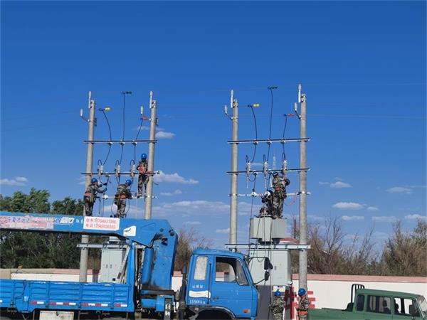 阿拉善電業(yè)局烏力吉供電分局 戍守邊防，電力護(hù)航