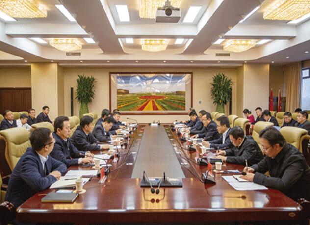 內(nèi)蒙古電力（集團(tuán)）公司董事長(zhǎng)、黨委書(shū)記賈振國(guó)帶隊(duì)赴鄂爾多斯地區(qū)調(diào)研