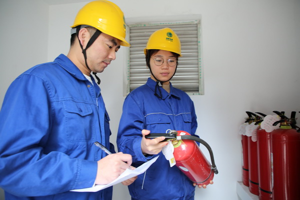 國(guó)網(wǎng)寧?？h供電公司持續(xù)深化“電網(wǎng)百日撣塵”專項(xiàng)行動(dòng)