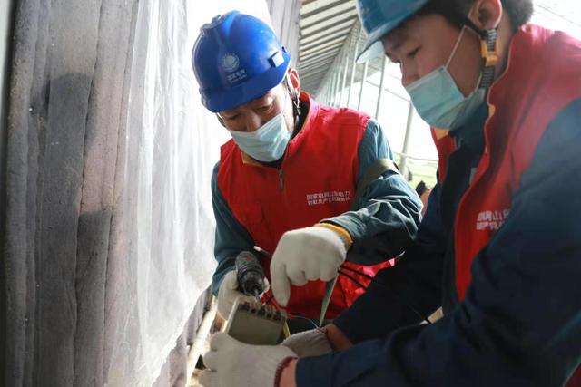 國網莘縣供電公司黨員服務隊真情服務返鄉(xiāng)人員