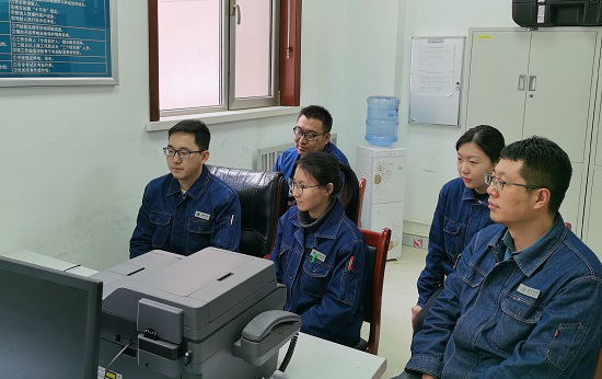 國網(wǎng)劉家峽水電廠“青工夜?！遍_講啦