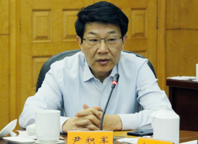 國網浙江省電力有限公司董事長、黨委書記  尹積軍：以“一體四翼”發(fā)展布局落地實踐 推動浙江高質量實現(xiàn)碳達峰