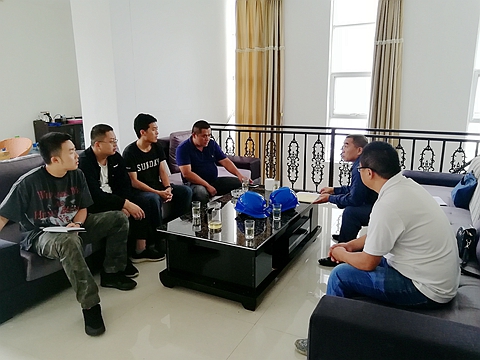 鳳慶供電局對(duì)虛擬從事“比特幣”挖礦用戶開(kāi)展專項(xiàng)用電檢查