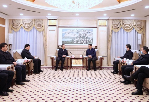 國家電網(wǎng)董事長辛保安、總經(jīng)理張智剛與江蘇省省長許昆林舉行會談