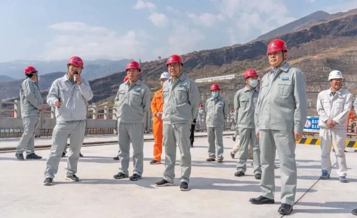 雷鳴山、韓君赴白鶴灘水電站調(diào)研