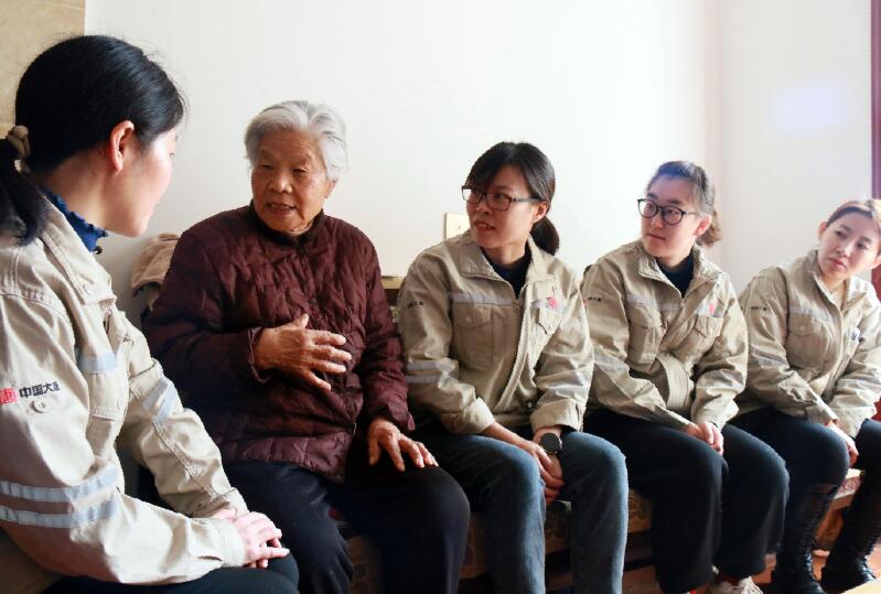 別樣?jì)D女節(jié)，溫暖老人心