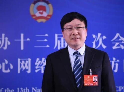 【兩會】云南聯(lián)通總經(jīng)理張云勇：發(fā)揮通信央企數(shù)字經(jīng)濟(jì)發(fā)展主力軍作用，推進(jìn)5G公眾應(yīng)用健康發(fā)展