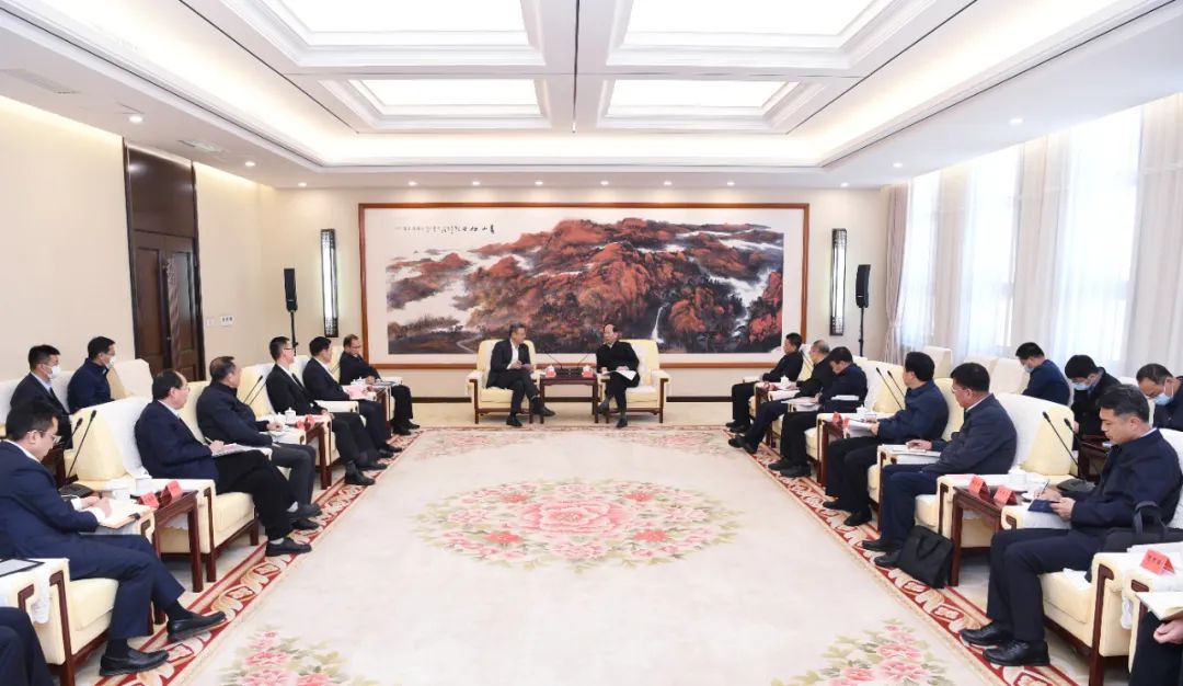 錢智民、江毅拜會內(nèi)蒙古自治區(qū)黨委書記、人大常委會主任石泰峰