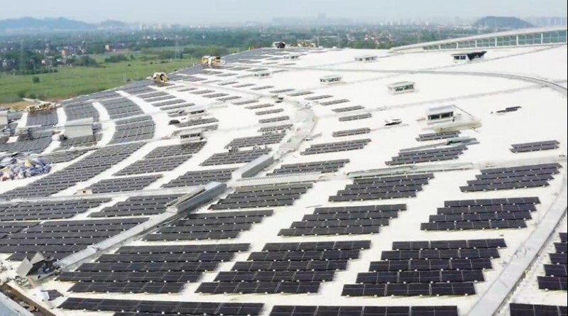 并網(wǎng)發(fā)電倒計(jì)時(shí)！杭州西站光伏項(xiàng)目組件已鋪設(shè)完畢