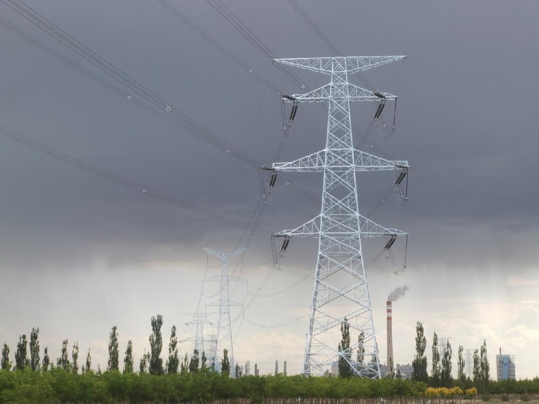 包頭英華線(xiàn)路工程500千伏線(xiàn)路部分提前貫通