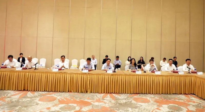 協(xié)鑫、徐工聯(lián)手！布局新能源