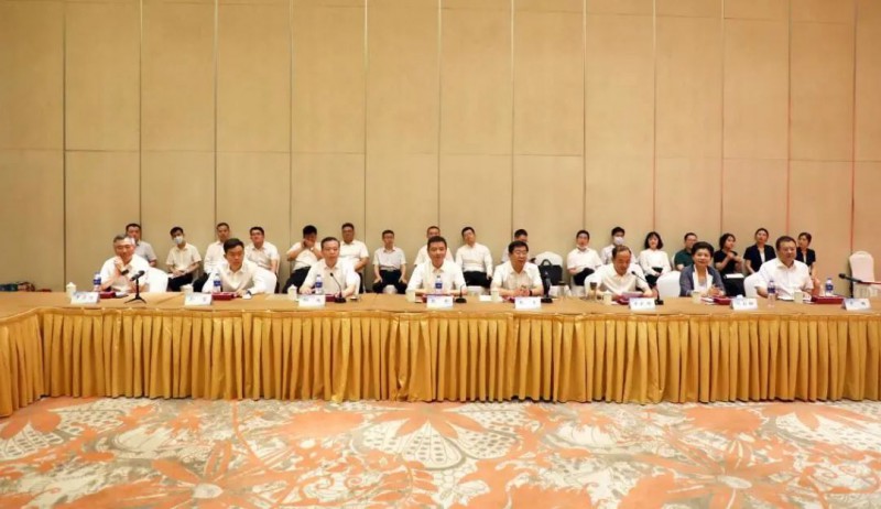 協(xié)鑫、徐工聯(lián)手！布局新能源