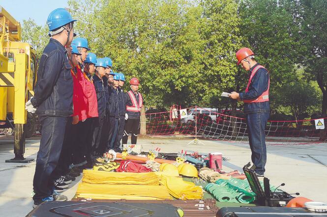 王林波:心中有客戶(hù) 肩上扛責(zé)任