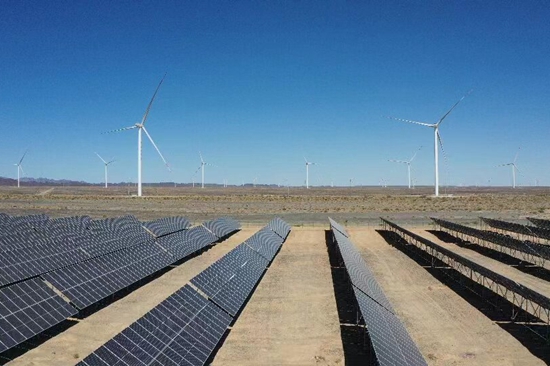 甘肅首個(gè)風(fēng)光儲(chǔ)一體化項(xiàng)目正式并網(wǎng)投運(yùn)