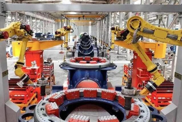 中車首批新能源產(chǎn)品下線服務吉林西部風電建設