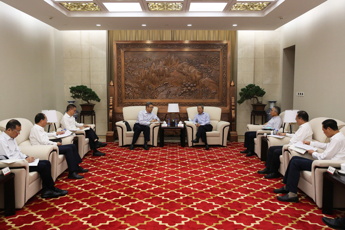 錢(qián)智民拜訪(fǎng)農(nóng)發(fā)行黨委書(shū)記、董事長(zhǎng)錢(qián)文揮