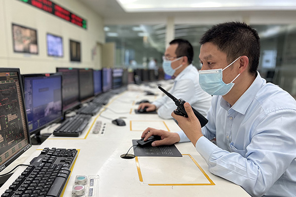 節(jié)日我在崗:月滿龍電 守護團圓