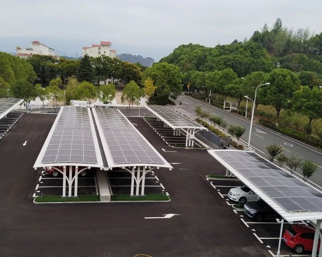 光儲(chǔ)充一體化停車場(chǎng)，實(shí)現(xiàn)零碳出行新風(fēng)尚