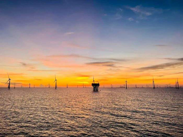 探訪國內(nèi)首個百萬千瓦級風(fēng)電場:從一葉“扁舟”到百萬“叢林”