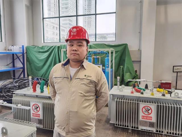 伏亦菲：深耕電網(wǎng)二十年，這位80后始終奮斗在前線