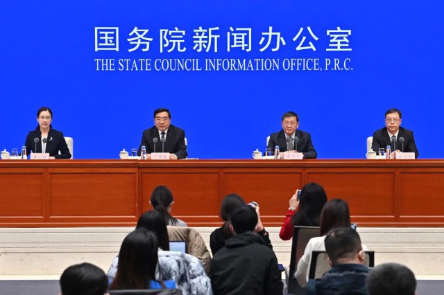 國家發(fā)改委：健全多能互補綜合應(yīng)急調(diào)度機制，推動風、光發(fā)電多發(fā)滿發(fā)