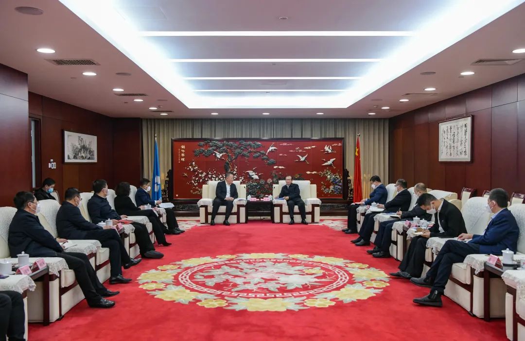 華電集團(tuán)黨組書記、董事長(zhǎng)江毅會(huì)見鐵嶺市委書記、市人大常委會(huì)主任宋誠(chéng)