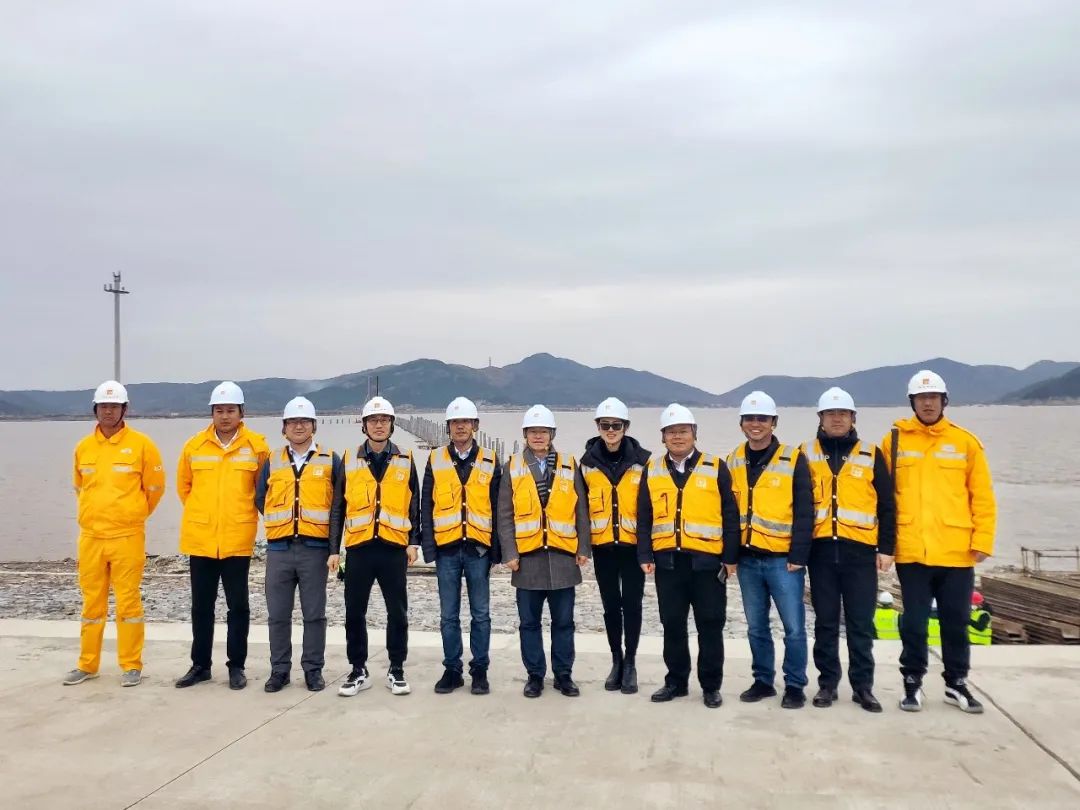 華潤華東大區(qū)副總經(jīng)理、財務總監(jiān)高中元赴浙江公司指導調(diào)研