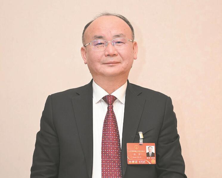 優(yōu)質(zhì)供電服務(wù)助力裝備制造業(yè)高質(zhì)量發(fā)展——訪全國(guó)人大代表、楚天科技股份有限公司董事長(zhǎng)兼總裁唐岳