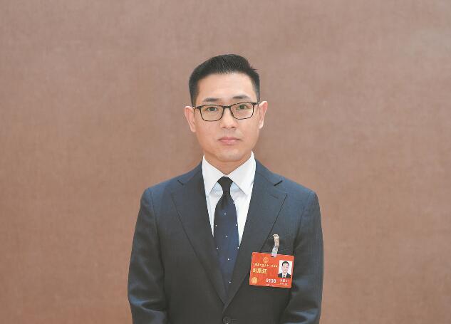 推動清潔能源發(fā)展 促進綠色低碳轉(zhuǎn)型——訪全國人大代表、河北寶信物流有限公司總經(jīng)理李建衛(wèi)