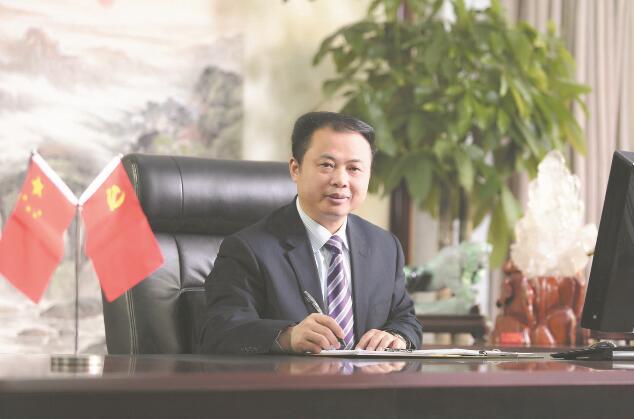 全國人大代表、天能控股集團有限公司董事長張?zhí)烊危喊l(fā)揮科技創(chuàng)新主力軍作用 推動儲能產(chǎn)業(yè)高質量發(fā)展