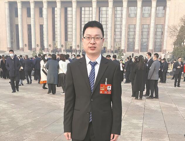 【兩會(huì)好聲音】全國(guó)人大代表 馮濤:提高供電服務(wù)質(zhì)效 持續(xù)優(yōu)化電力營(yíng)商環(huán)境