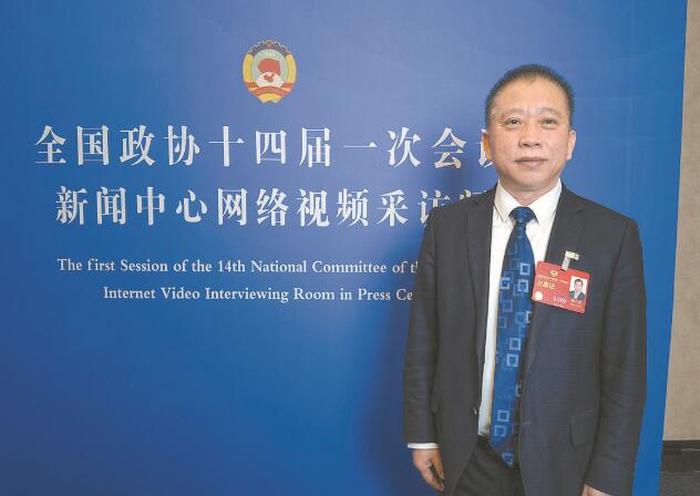 強(qiáng)化科技創(chuàng)新 推動(dòng)發(fā)展方式綠色轉(zhuǎn)型——訪全國政協(xié)委員、中國工程院院士劉中民