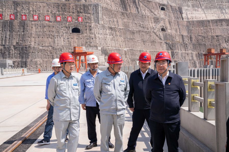 國(guó)資委黨建局局長(zhǎng)、央企團(tuán)工委書記姚煥調(diào)研白鶴灘水電站