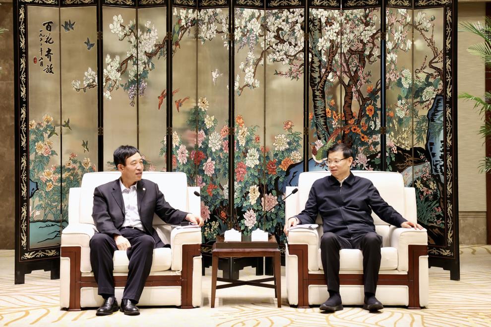 中國(guó)能建黨委副書(shū)記、總經(jīng)理孫洪水拜會(huì)江蘇省省長(zhǎng)許昆林