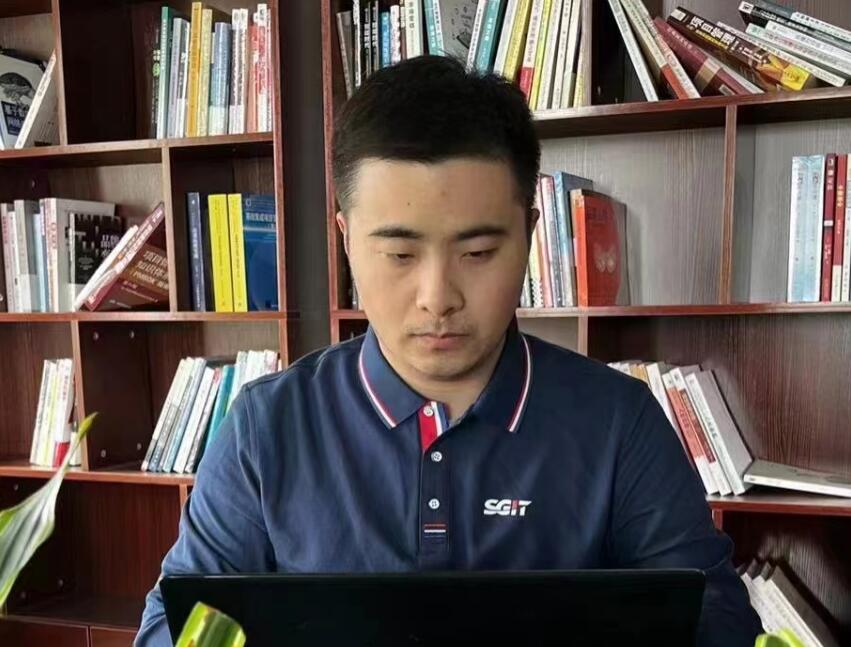 國(guó)家電網(wǎng)公司青年崗位能手許軻：潛心沉淀，厚積薄發(fā)