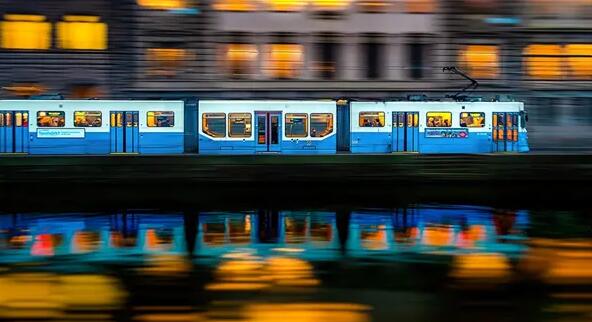 0排放!國產氫能源列車來了：時速160、600公里續(xù)航