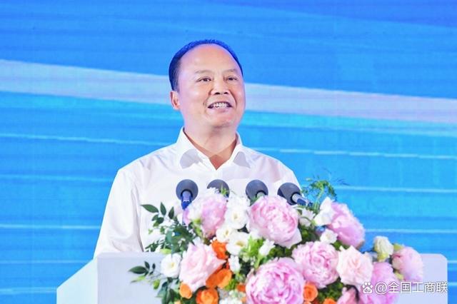 全國工商聯(lián)副主席，通威集團董事局主席劉漢元：加快建設(shè)可再生能源 構(gòu)建川渝清潔能源一體化