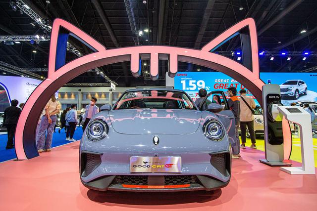 中國新能源車探尋差異化“出?！甭窂? width=