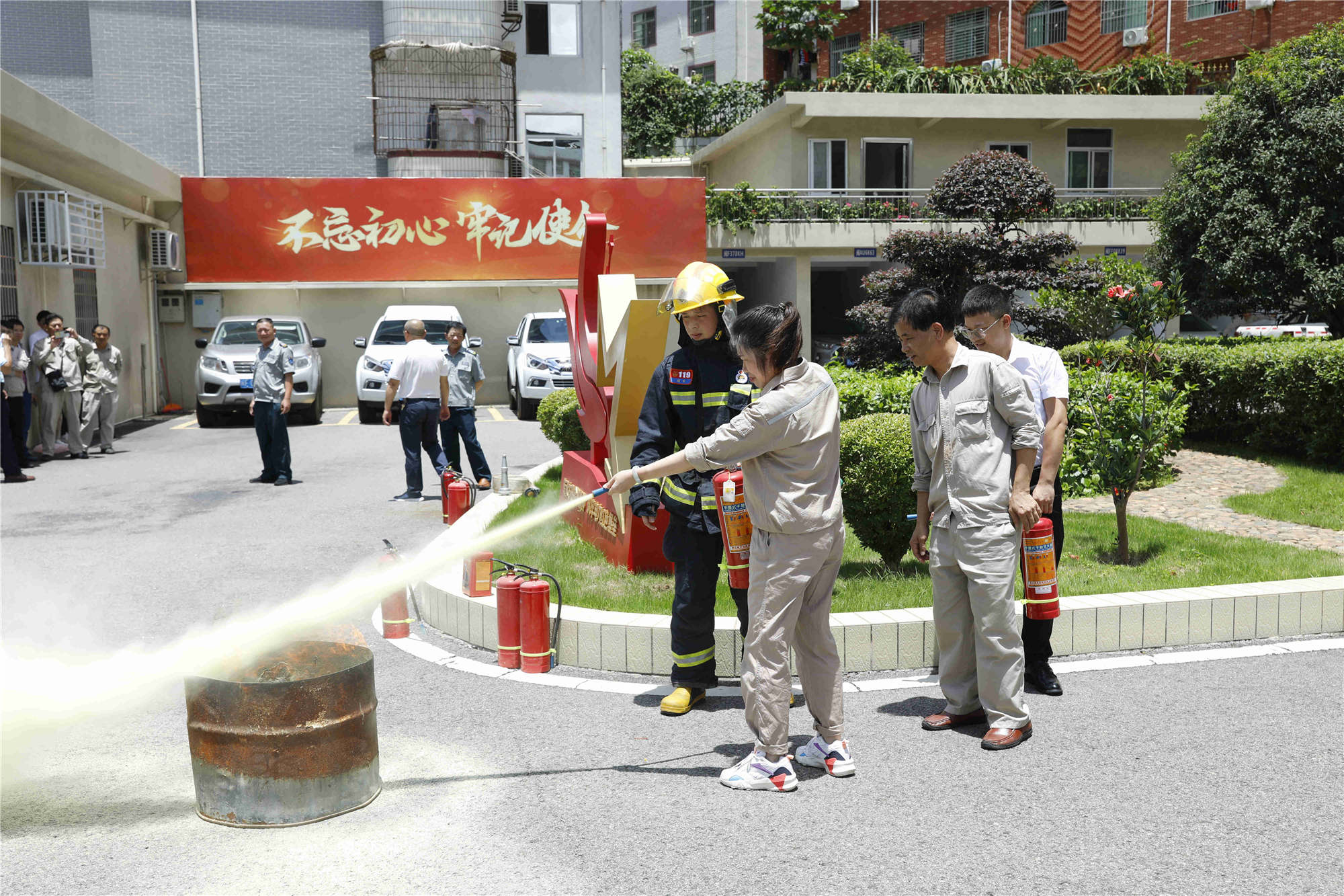 國網上杭縣供電公司開展消防演練 筑牢安全防火墻