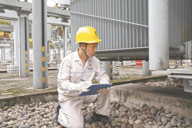 26年，變電運(yùn)維一線的耕耘與創(chuàng)新——記全國五一勞動獎?wù)芦@得者池永