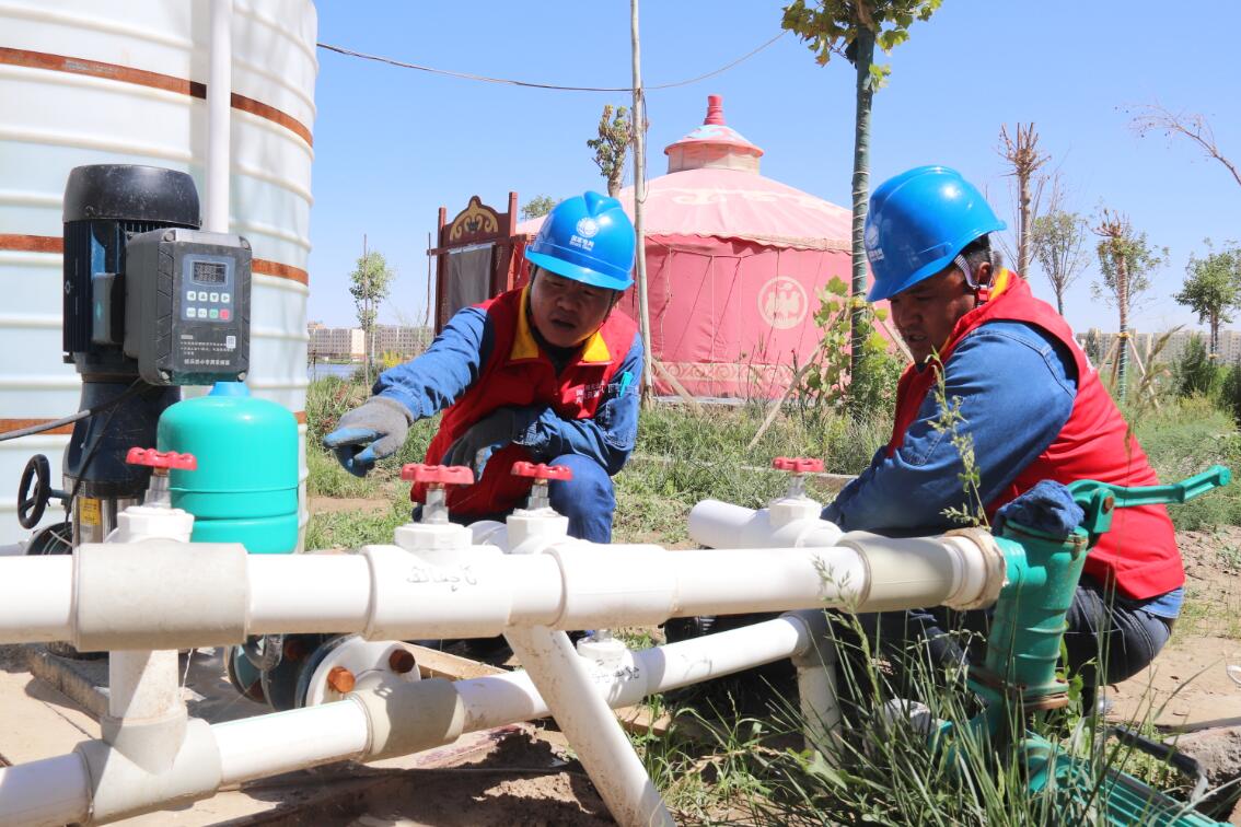 國(guó)網(wǎng)民豐縣供電公司:服務(wù)進(jìn)小院 農(nóng)家樂(lè)開(kāi)顏