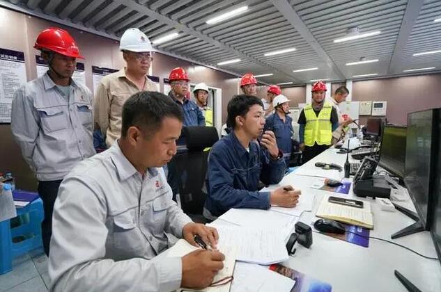 重慶市最大電網(wǎng)側儲能項目倒送電一次成功