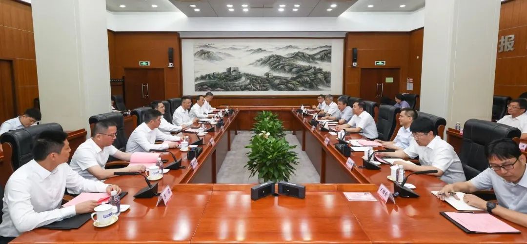 中核集團(tuán)黨組副書記、總經(jīng)理顧軍會(huì)見蘇州市委副書記、市長吳慶文一行