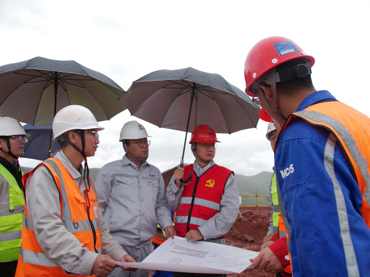 陳西調(diào)研四川公司、西南能源研究院