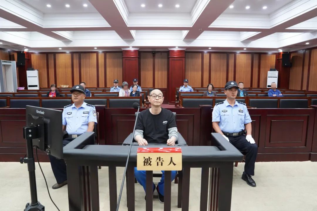 貴州電網(wǎng)有限責(zé)任公司原黨委委員、工會(huì)主席張帆受賄案一審宣判