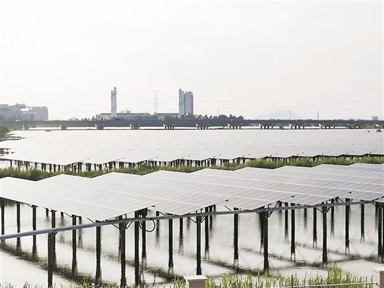 汕頭金平區(qū)88兆瓦集中式漁光互補(bǔ)項目計劃10月并網(wǎng)投產(chǎn)，年發(fā)電量可達(dá)1.2億度